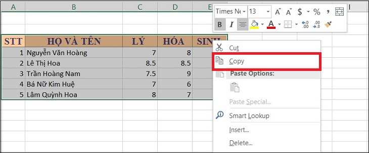 Chọn dữ liệu trên Excel mà bạn muốn copy sang Word > Nhấn chuột phải > Chọn Copy (Hoặc nhấn Ctrl + C).