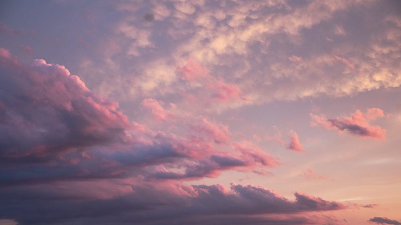 Hình nền bầu trời mây hồng Full HD