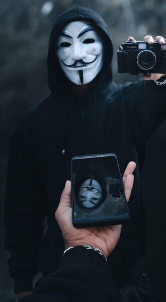 Hình ảnh Hacker, Anonymous và chiếc máy ảnh