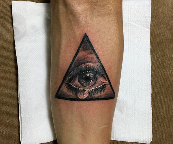 hình tattoo tam giác con mắt