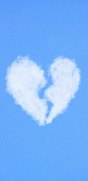 Hình nền trái tim đám mây nứt đôi